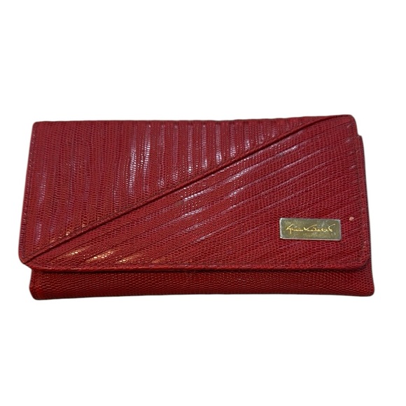 Gloria Vanderbilt | Vintage Long Wallet in Red with Gold Hardware - Picture 1 of 16
